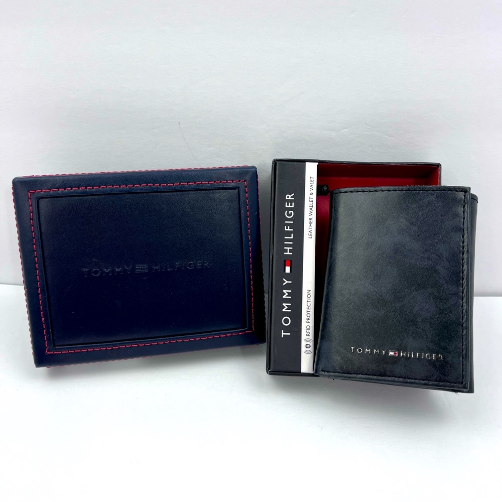 TOMMY HILFIGER, BLACK LEATHER, VALET ALSO LEATHER, TRI FOLD, RFID PROTECTION - Picture 1 of 16